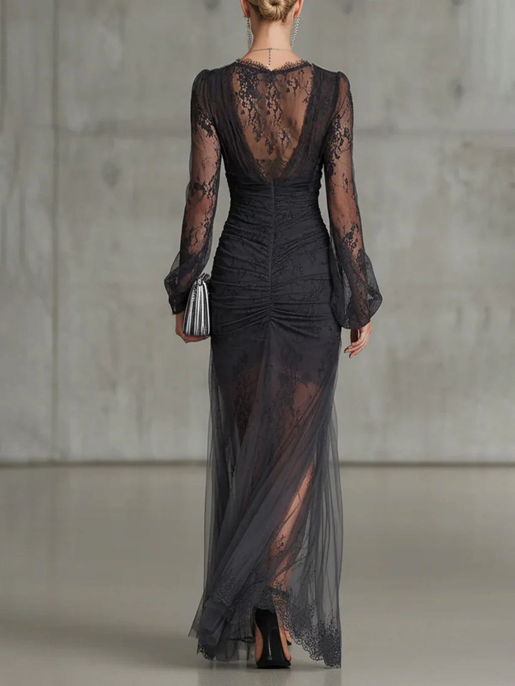 Adriana | Vestido de Encaje con Abertura