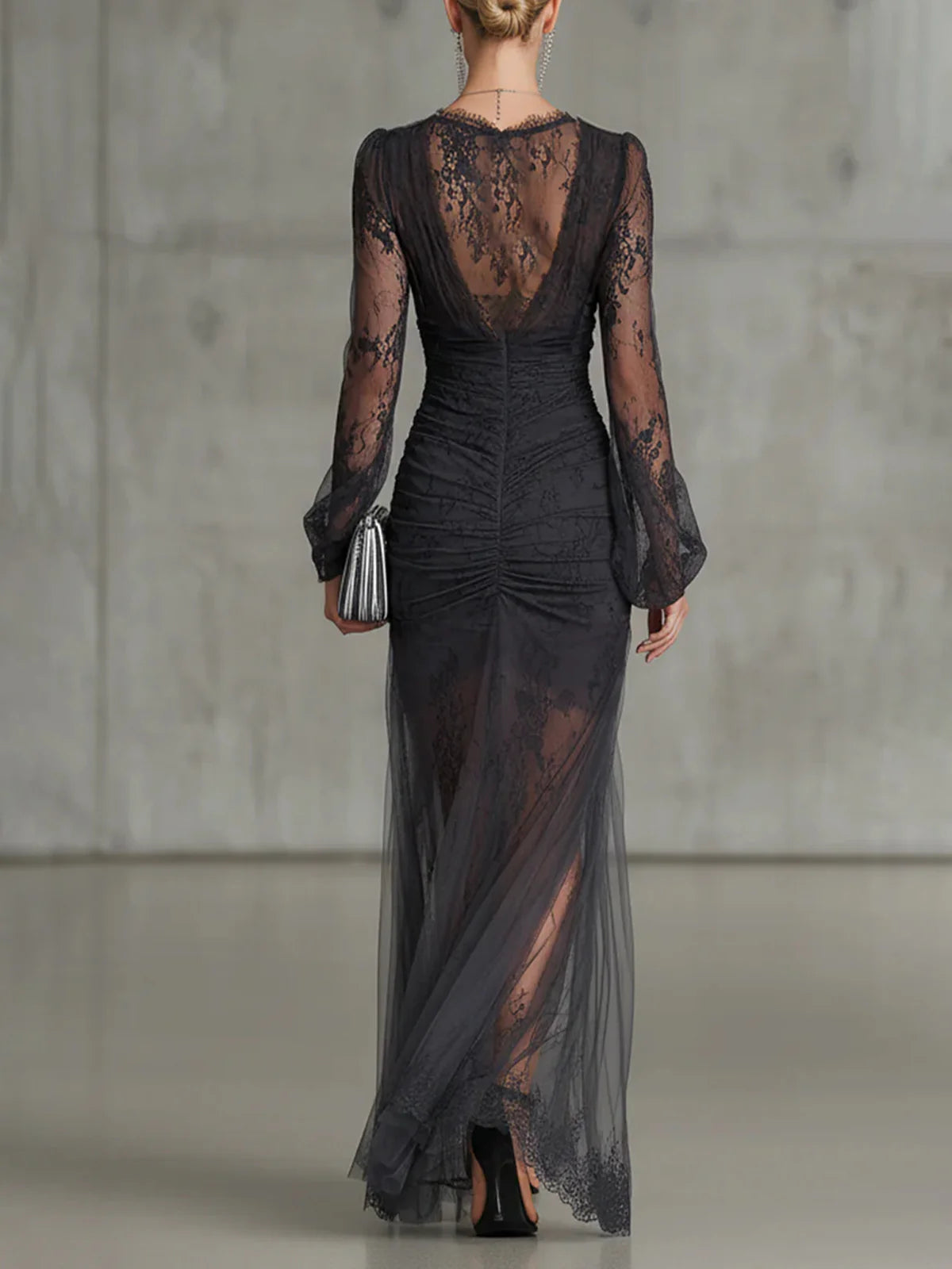 Adriana | Vestido de Encaje con Abertura