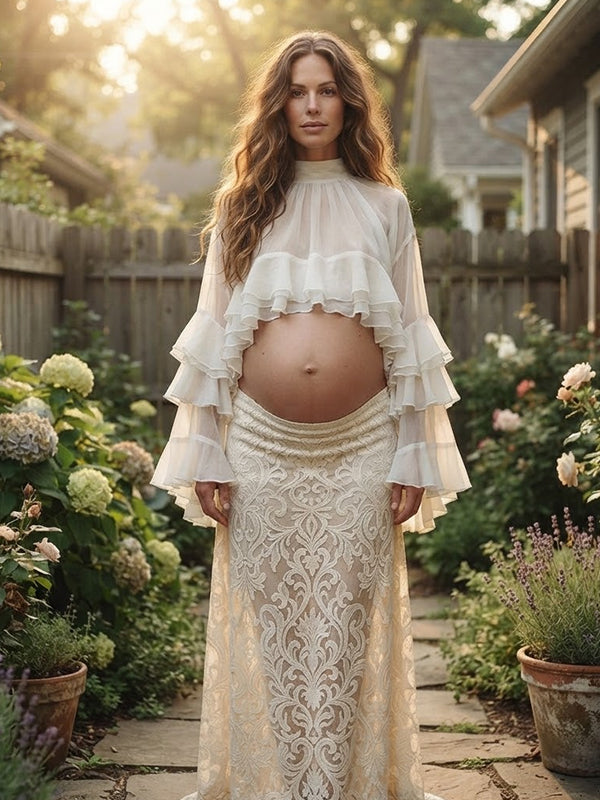 Top Premamá Blanco Roto con Volantes, Transparencias y Manga Acampanada