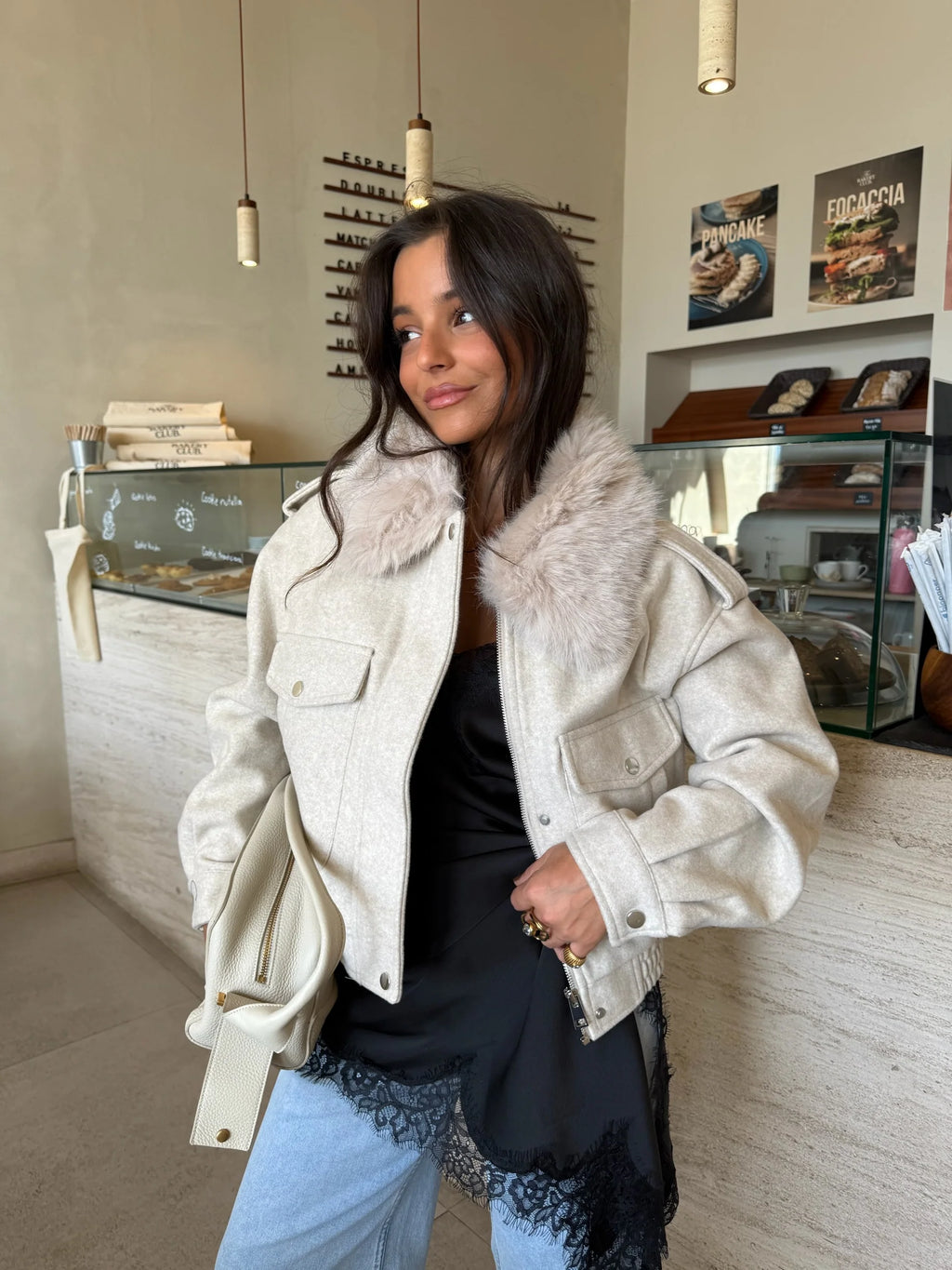 Chaqueta Siena Beige con Cuello de Pelo™