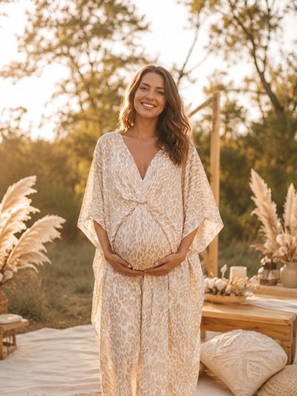 Vestido Premamá Maxi Beige de Leopardo Fluido para Sesión de Fotos