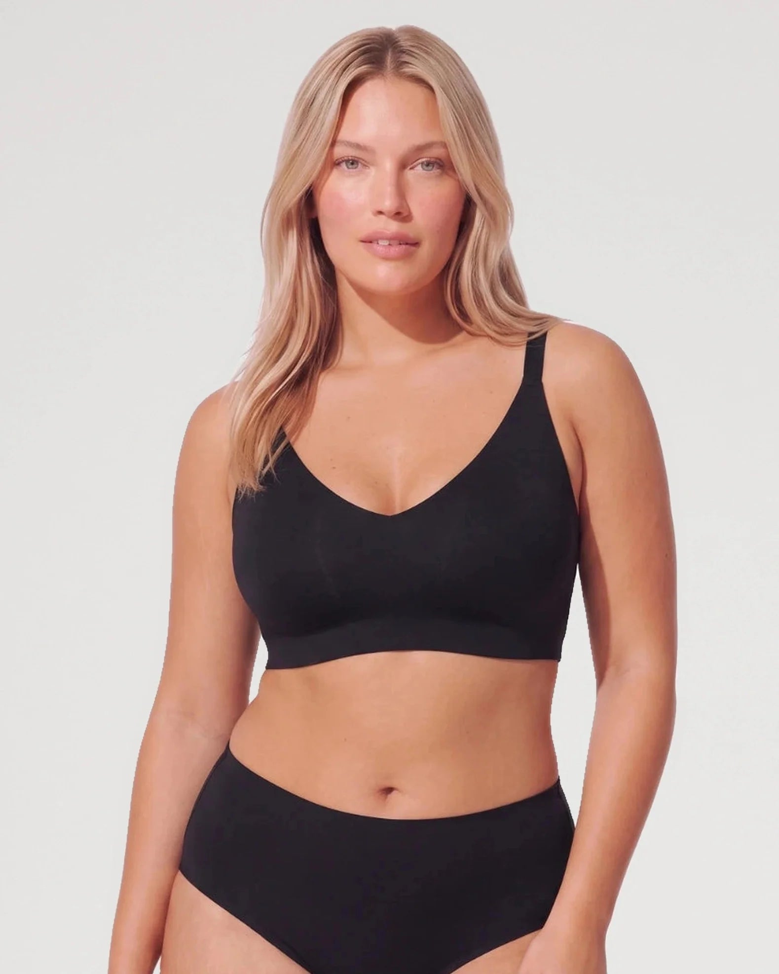 Bralette de Encaje con Escote V y Espalda de Encaje - Aura Barcelona
