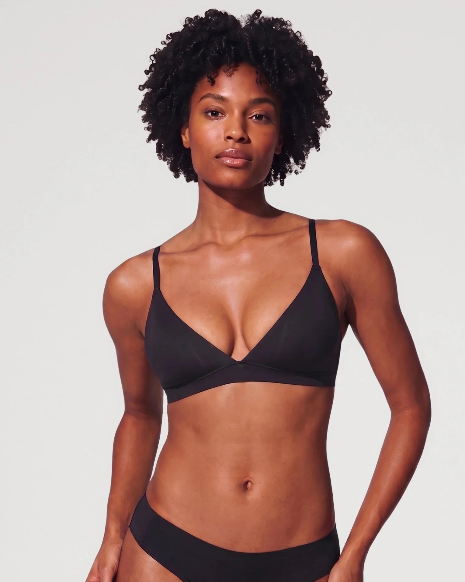 Bralette Diario Escotado Sin Aros y Sin Relleno - Aura Barcelona