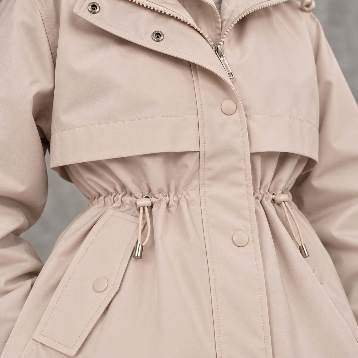 Parka con Capucha para Mujer | Chaqueta de Entretiempo con Cintura Ajustable