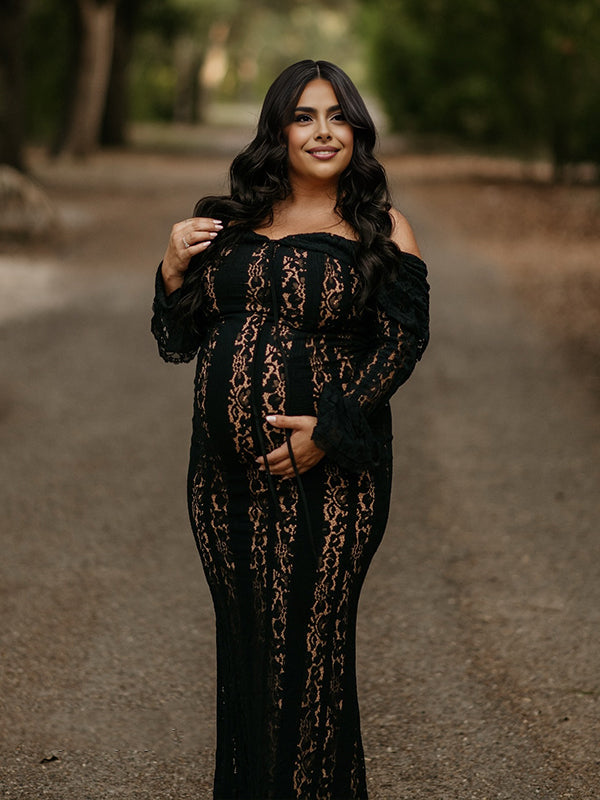 Vestido Premamá Maxi Negro de Encaje con Hombros Descubiertos y Volantes